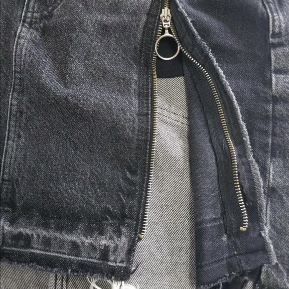 Zara Distressed Raw Hem Denim Mini Skirt with Double Front Zip Detail - Picture 9 of 9